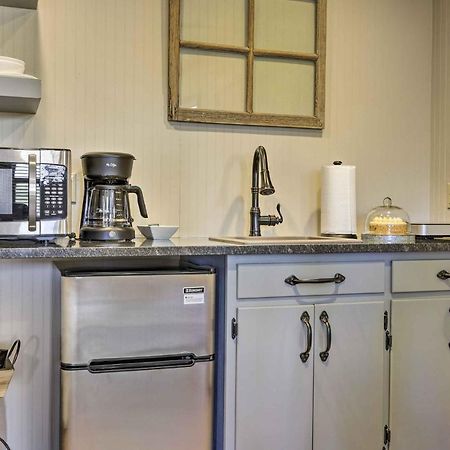 Cozy Fredericksburg Studio Near Wineries! Екстериор снимка