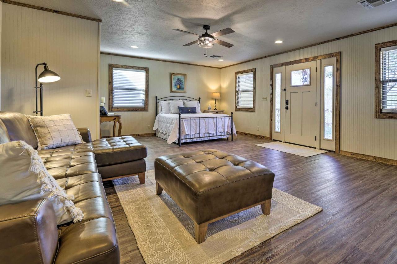 Cozy Fredericksburg Studio Near Wineries! Екстериор снимка
