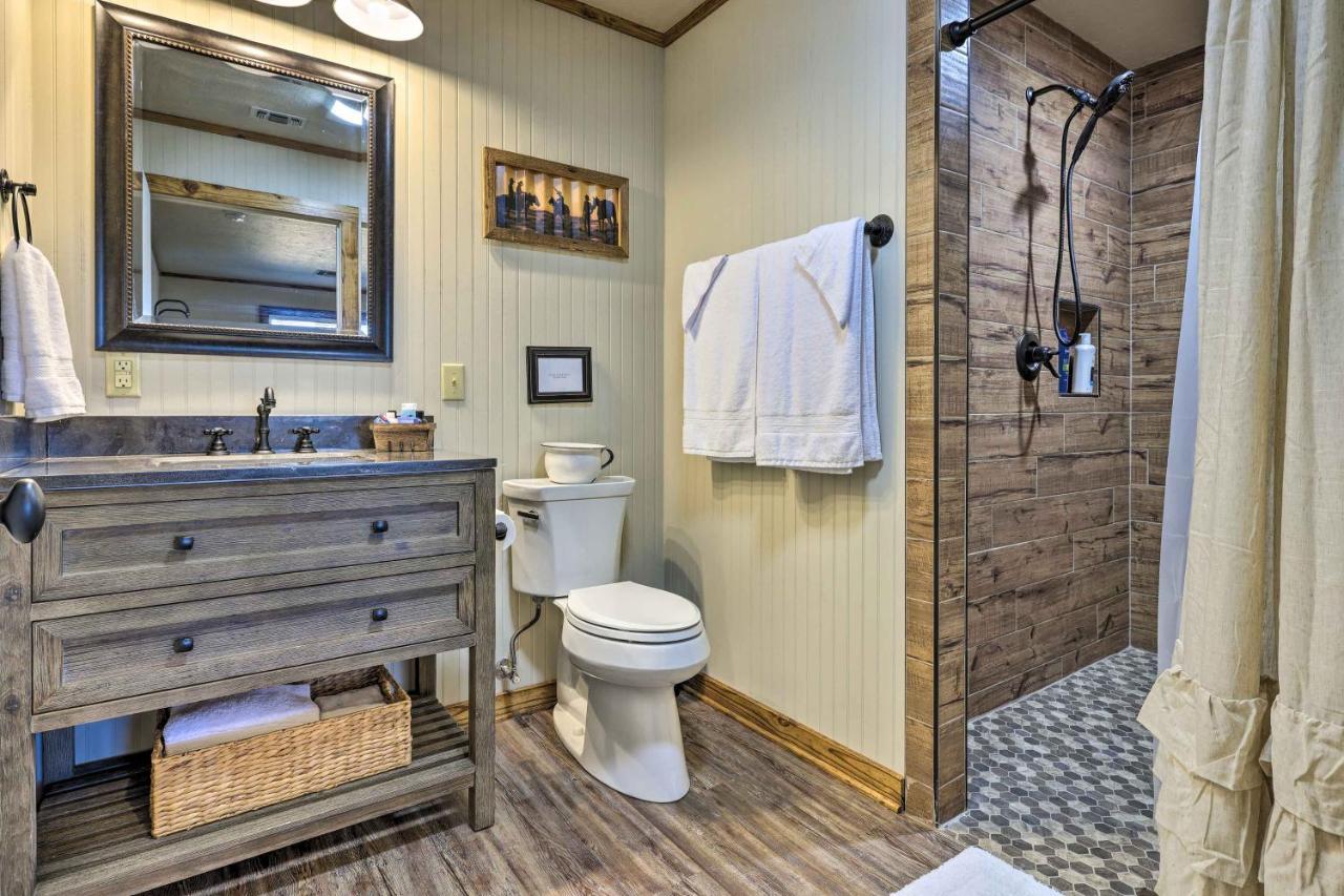 Cozy Fredericksburg Studio Near Wineries! Екстериор снимка