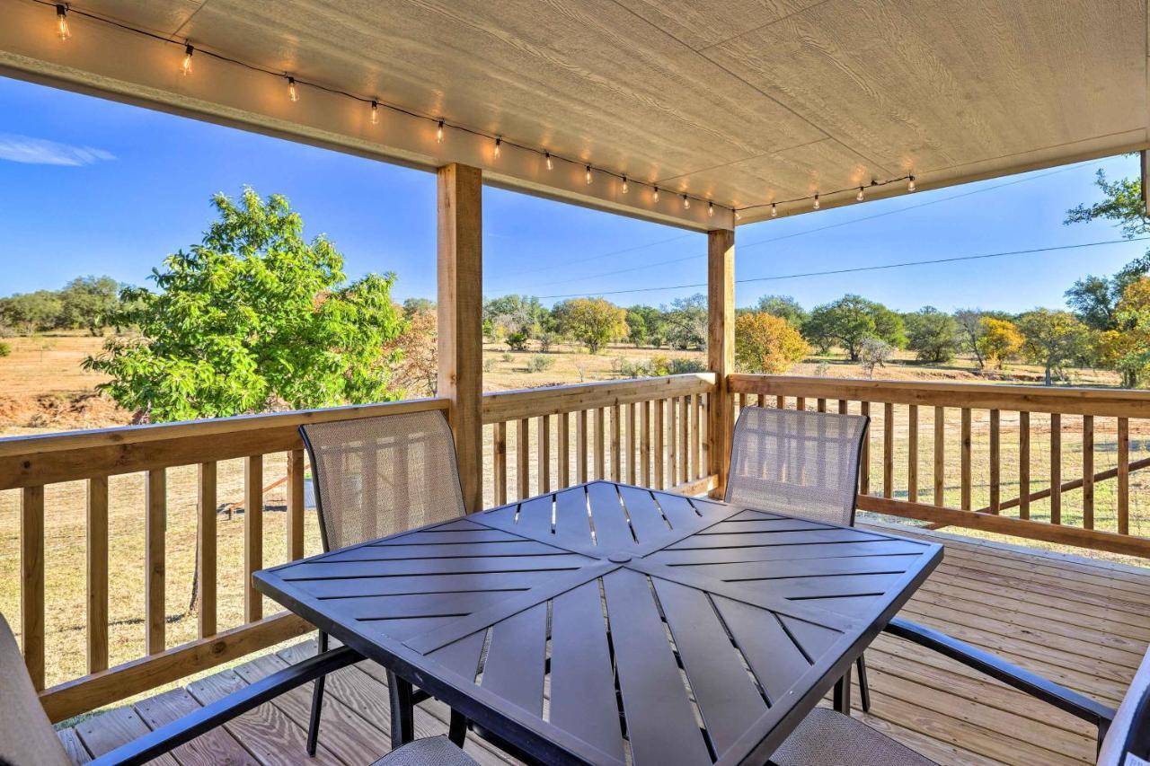 Cozy Fredericksburg Studio Near Wineries! Екстериор снимка